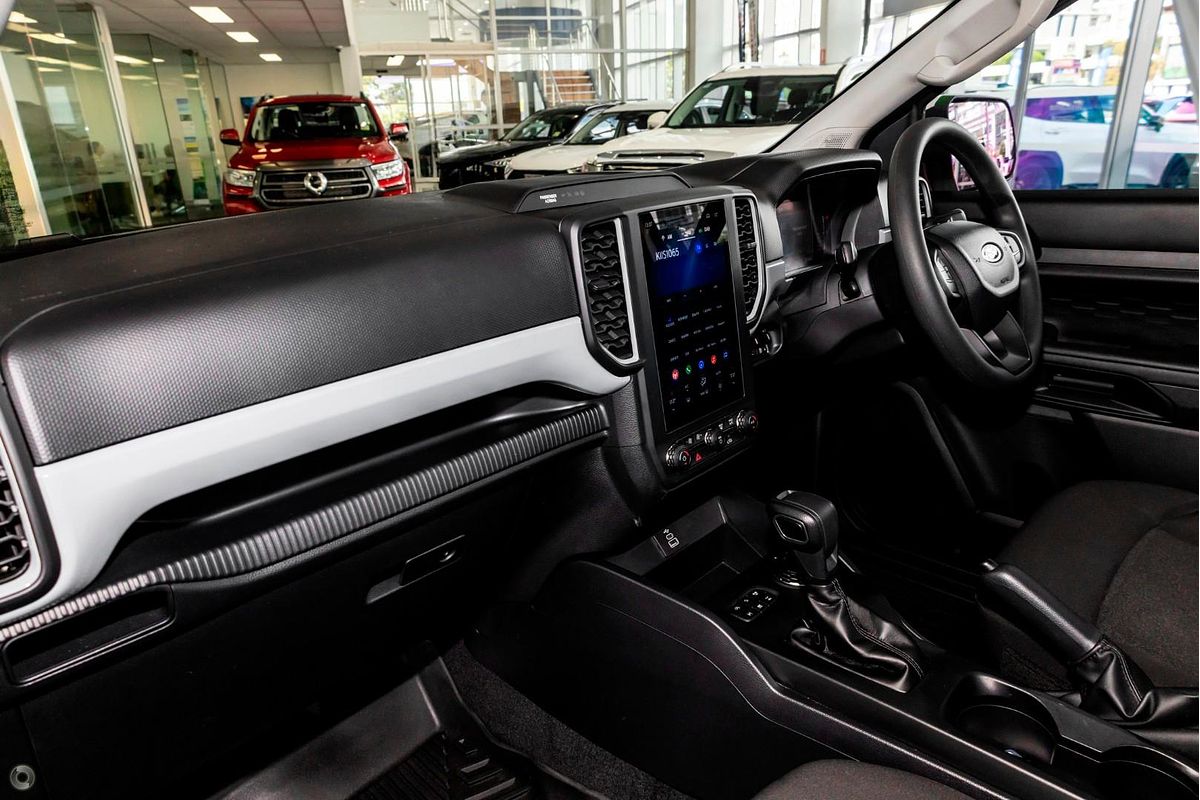 2025 Ford Ranger XLS 4X4 2.0L