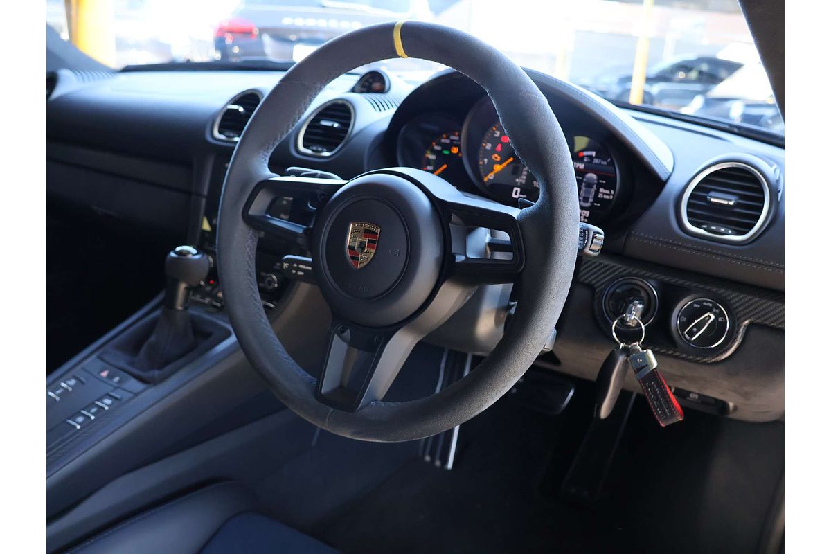 2023 Porsche 718 Cayman GT4 RS 982