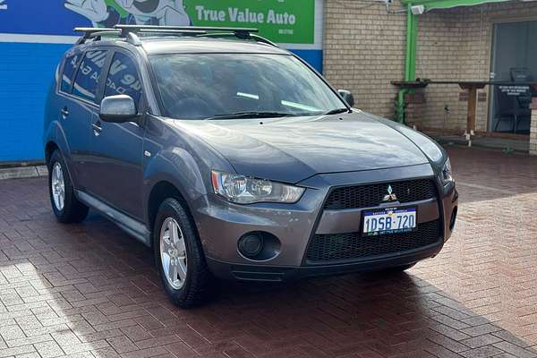 2011 Mitsubishi Outlander LS ZH
