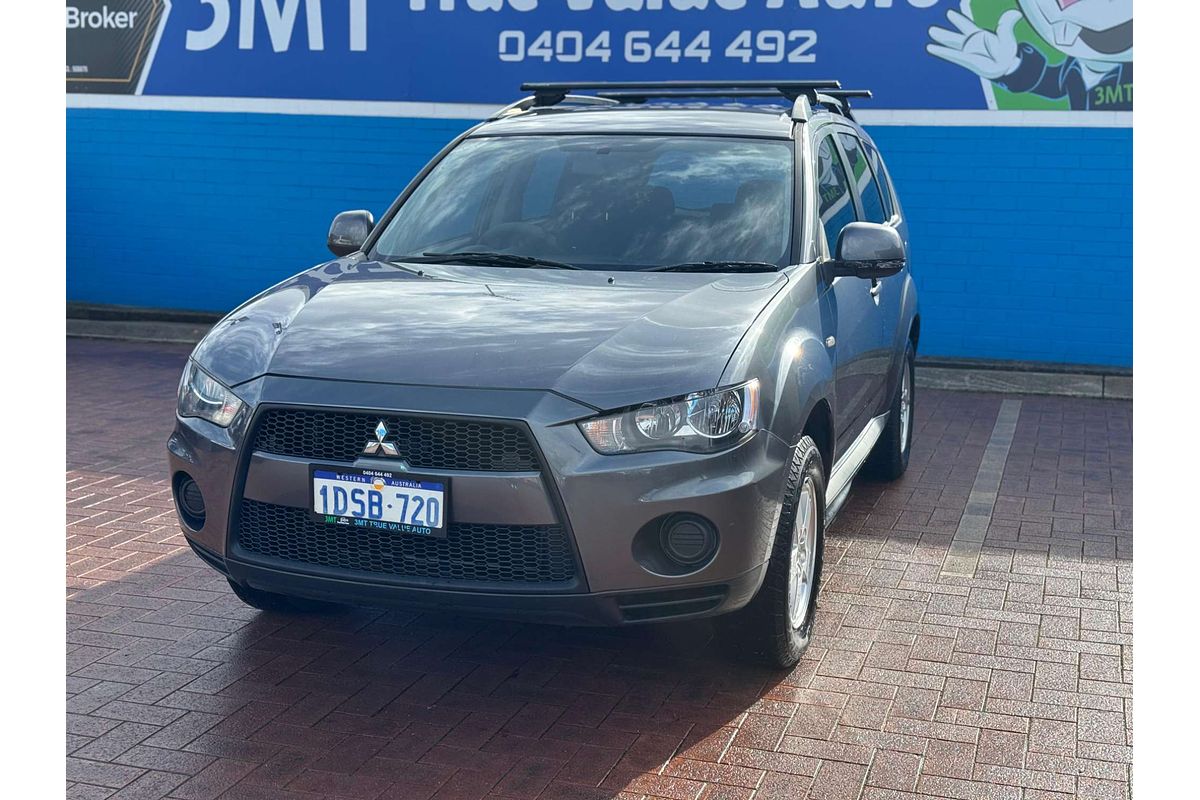 2011 Mitsubishi Outlander LS ZH