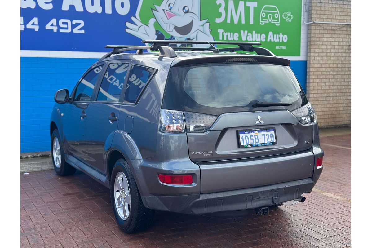 2011 Mitsubishi Outlander LS ZH