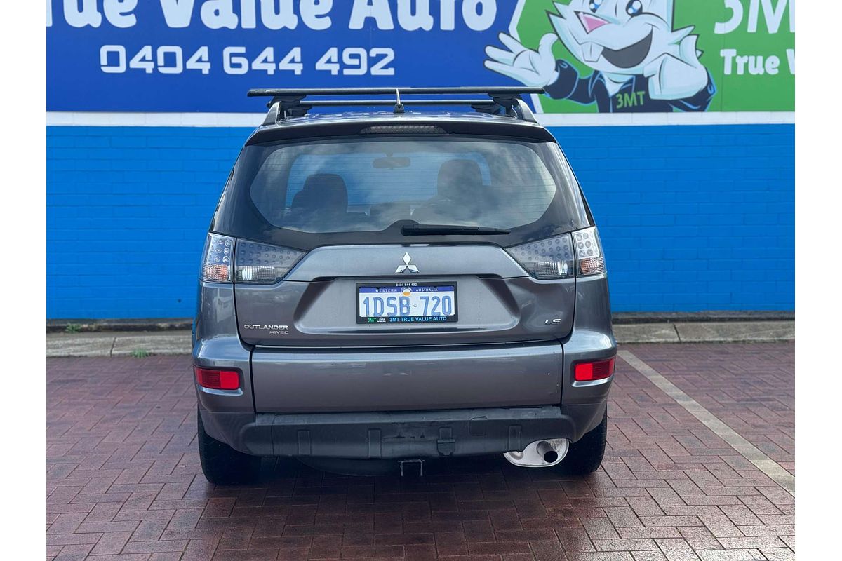 2011 Mitsubishi Outlander LS ZH