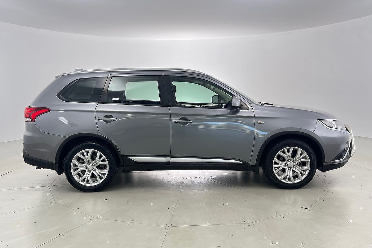 2019 Mitsubishi Outlander ES ADAS ZL
