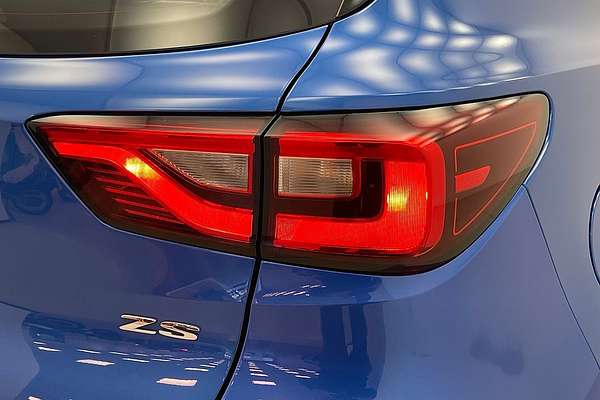 2021 MG ZS Essence AZS1