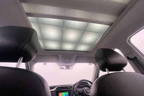 2021 MG ZS Essence AZS1