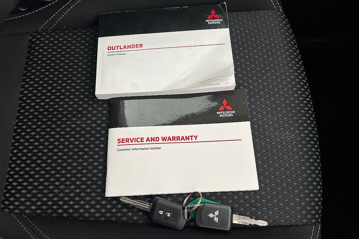 2019 Mitsubishi Outlander ES ADAS ZL