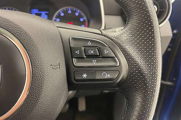 2021 MG ZS Essence AZS1