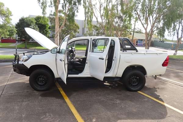 2019 Toyota Hilux SR GUN126R 4X4