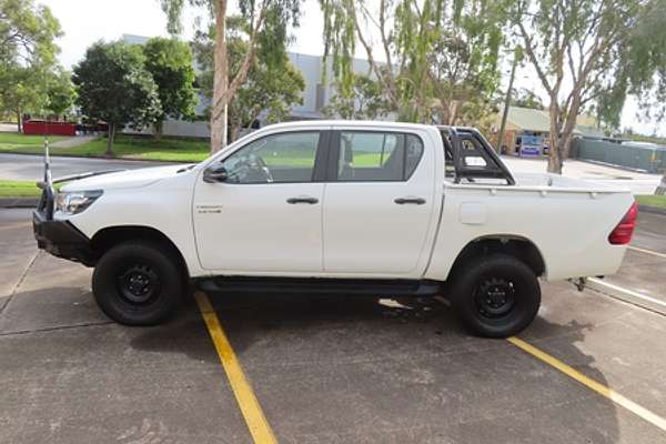 2019 Toyota Hilux SR GUN126R 4X4