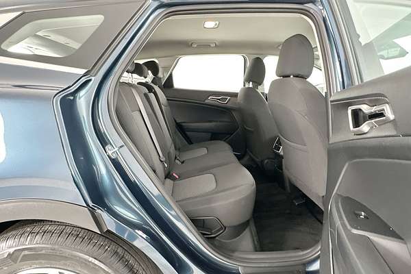 2022 Kia Sportage S NQ5