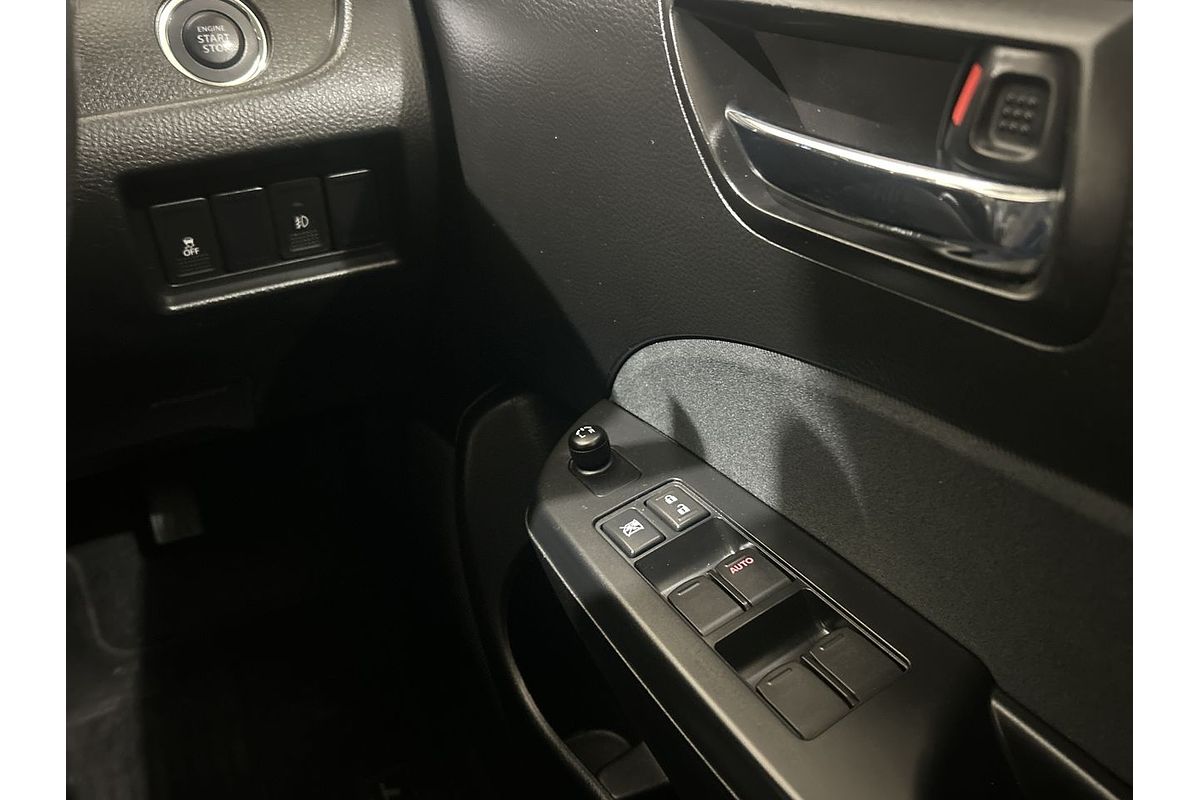 2015 Suzuki Swift GLX Navigator FZ