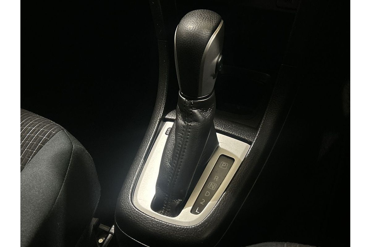 2015 Suzuki Swift GLX Navigator FZ
