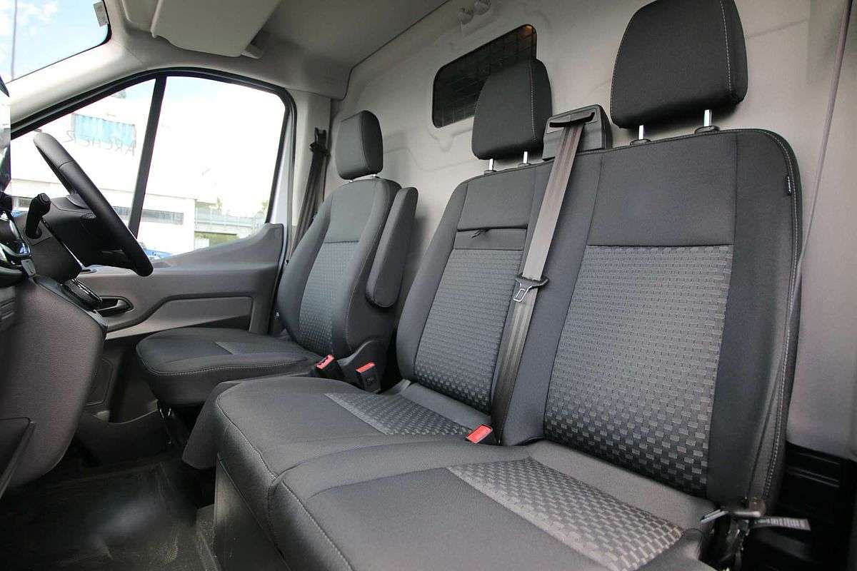 2023 Ford E-Transit 420L VO