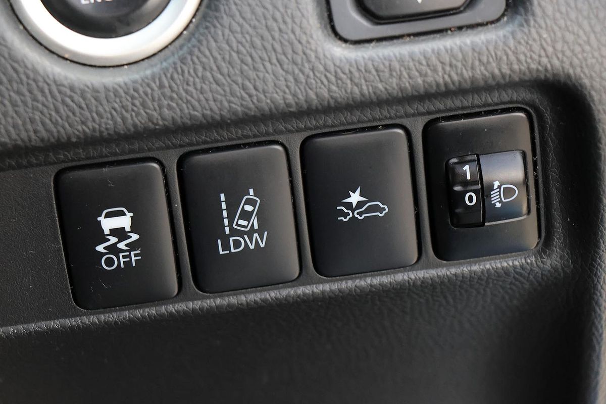 2019 Mitsubishi Triton GLS Premium MR 4X4