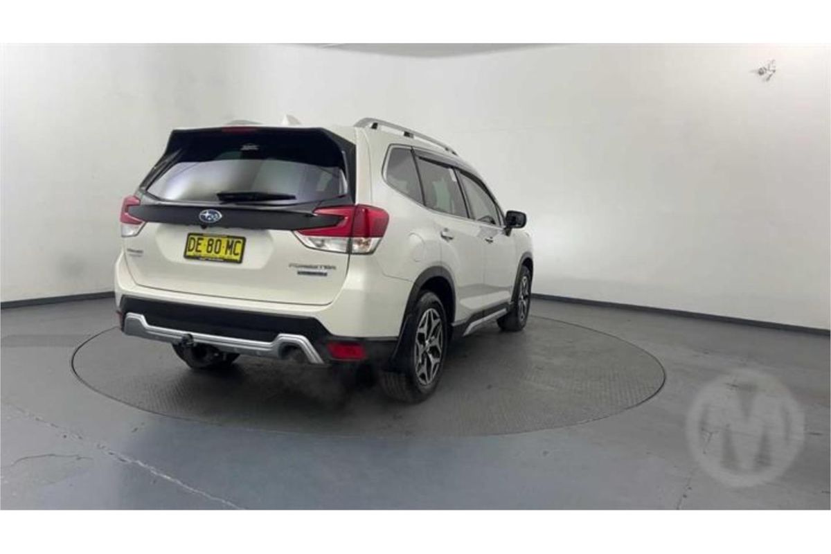 2022 Subaru Forester Hybrid L S5