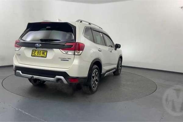2022 Subaru Forester Hybrid L S5