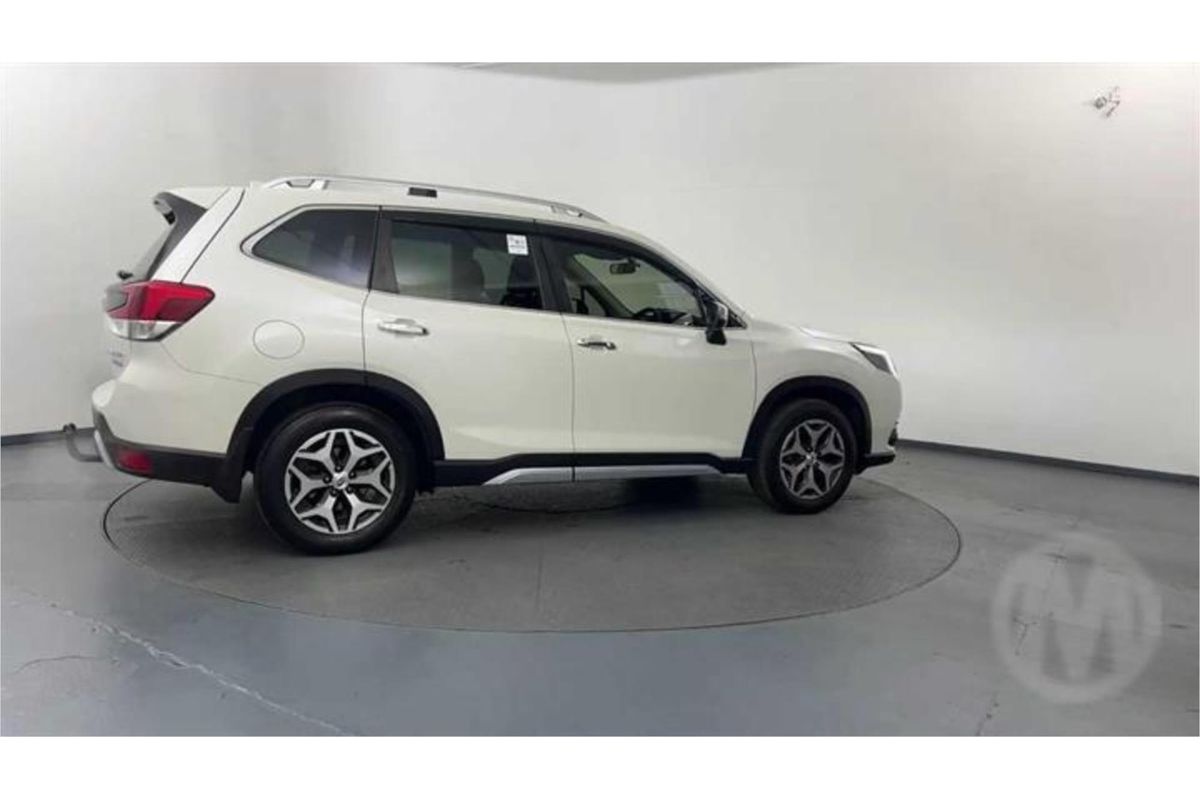 2022 Subaru Forester Hybrid L S5