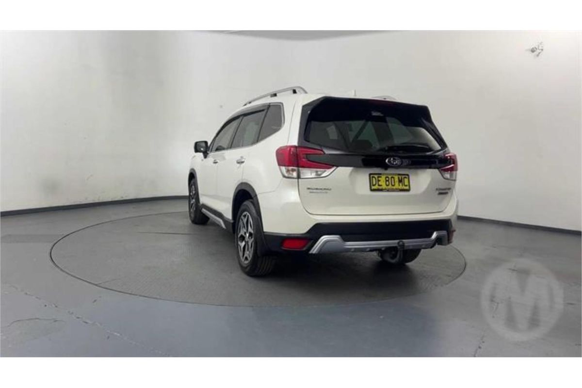 2022 Subaru Forester Hybrid L S5