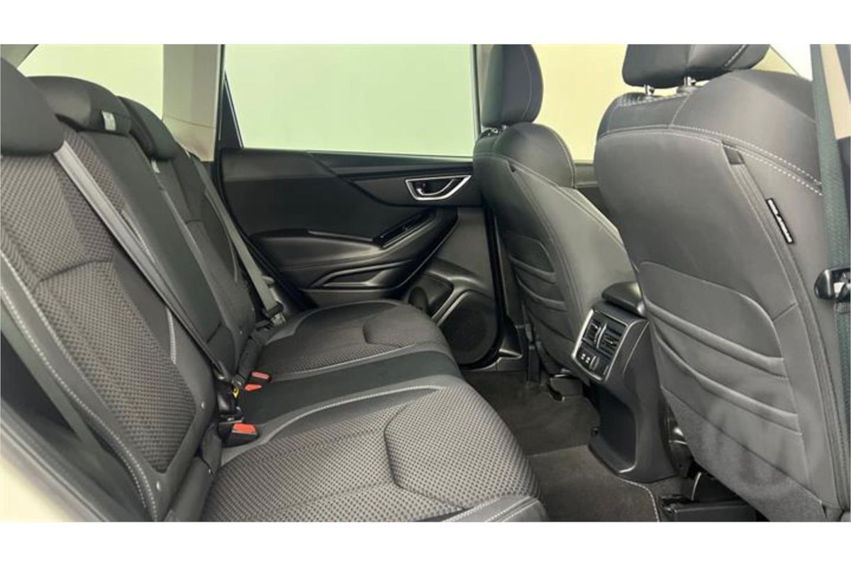 2022 Subaru Forester Hybrid L S5