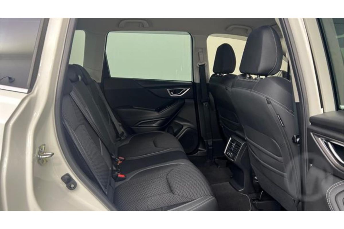 2022 Subaru Forester Hybrid L S5
