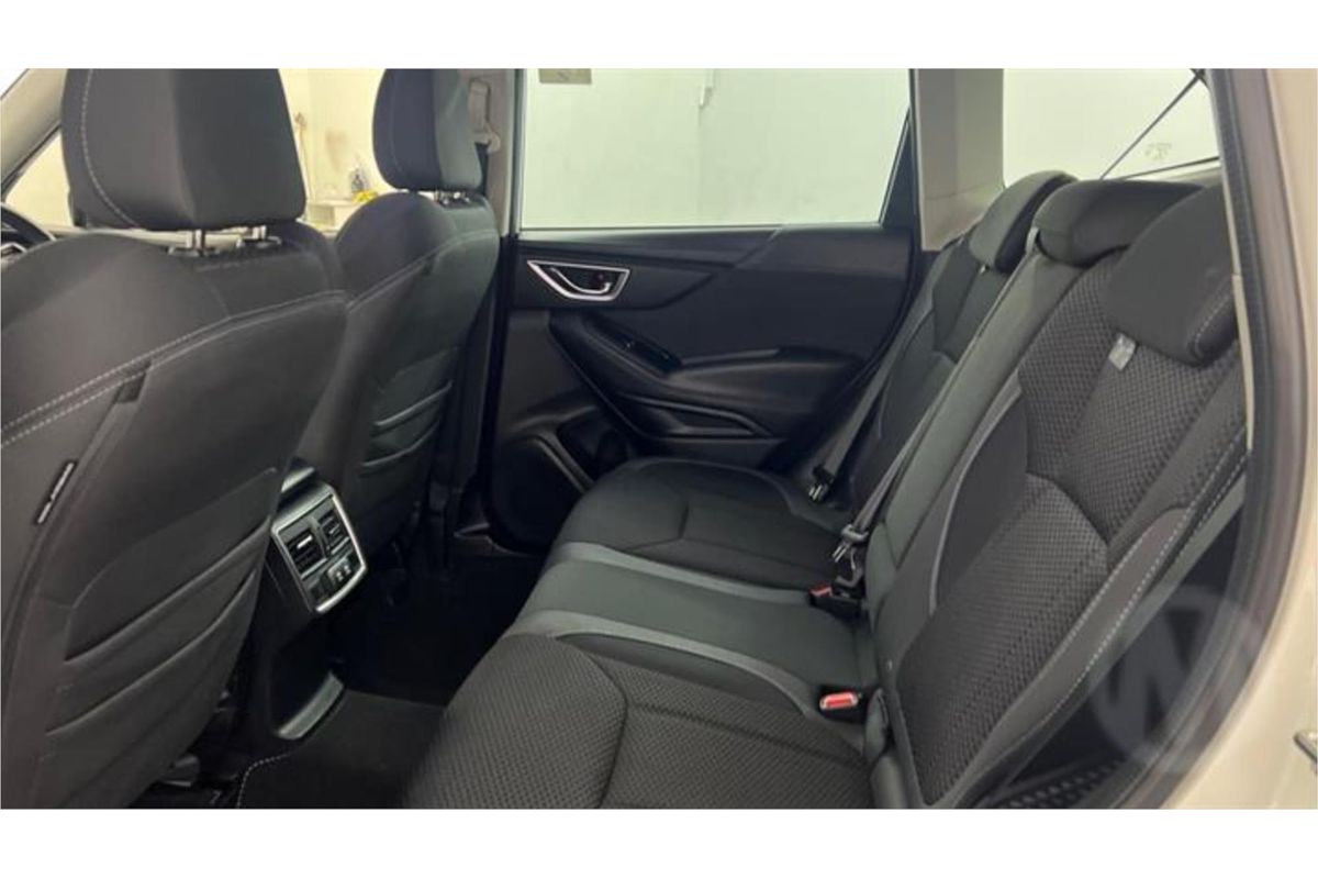 2022 Subaru Forester Hybrid L S5
