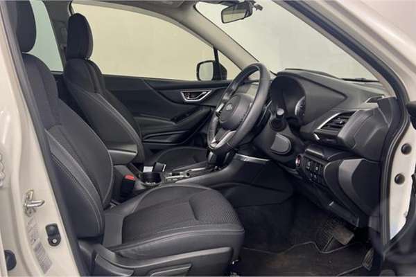 2022 Subaru Forester Hybrid L S5