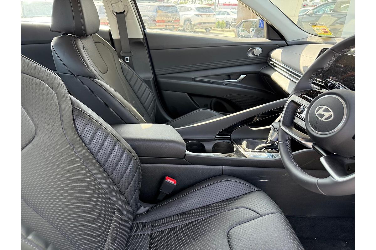 2024 Hyundai i30 Elite Hybrid CN7.V2