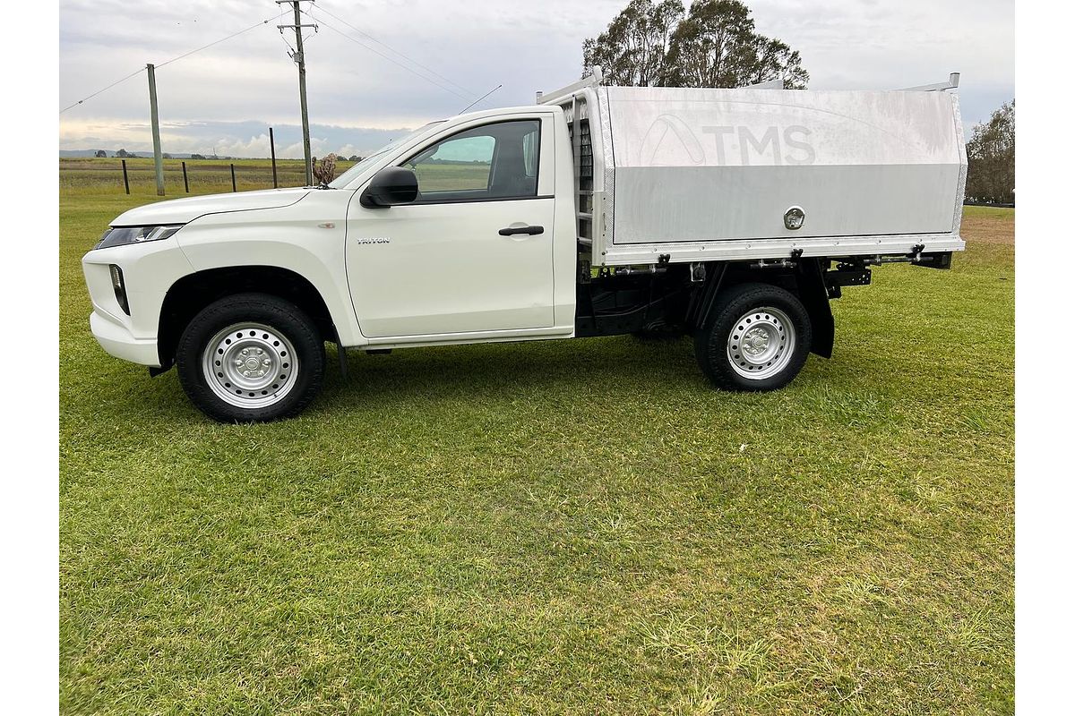 2021 Mitsubishi Triton GLX MR 4X4