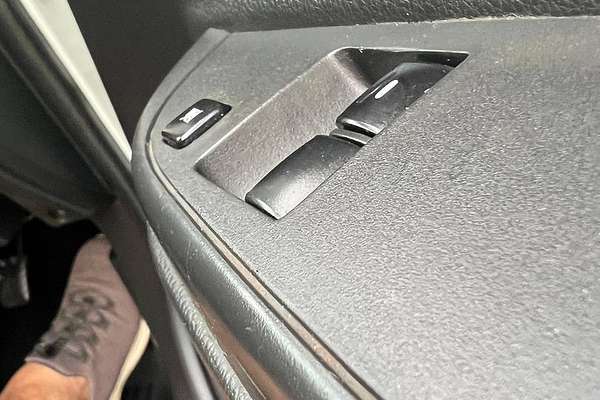 2021 Mitsubishi Triton GLX MR 4X4