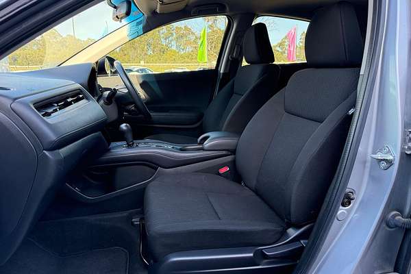 2017 Honda HR-V VTi