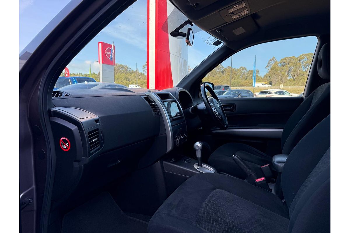 2013 Nissan X-TRAIL ST T31