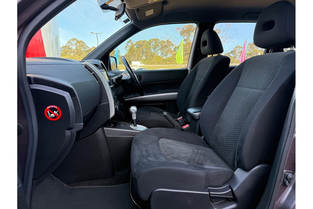 2013 Nissan X-TRAIL ST T31