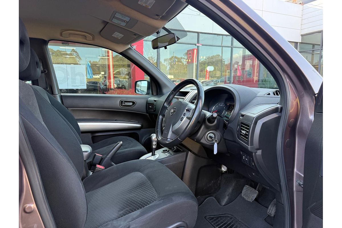 2013 Nissan X-TRAIL ST T31