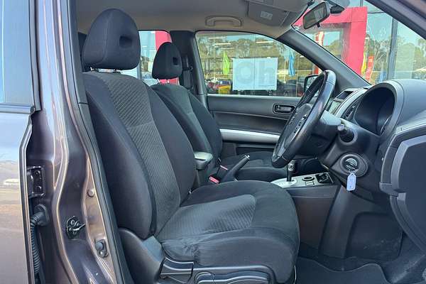 2013 Nissan X-TRAIL ST T31