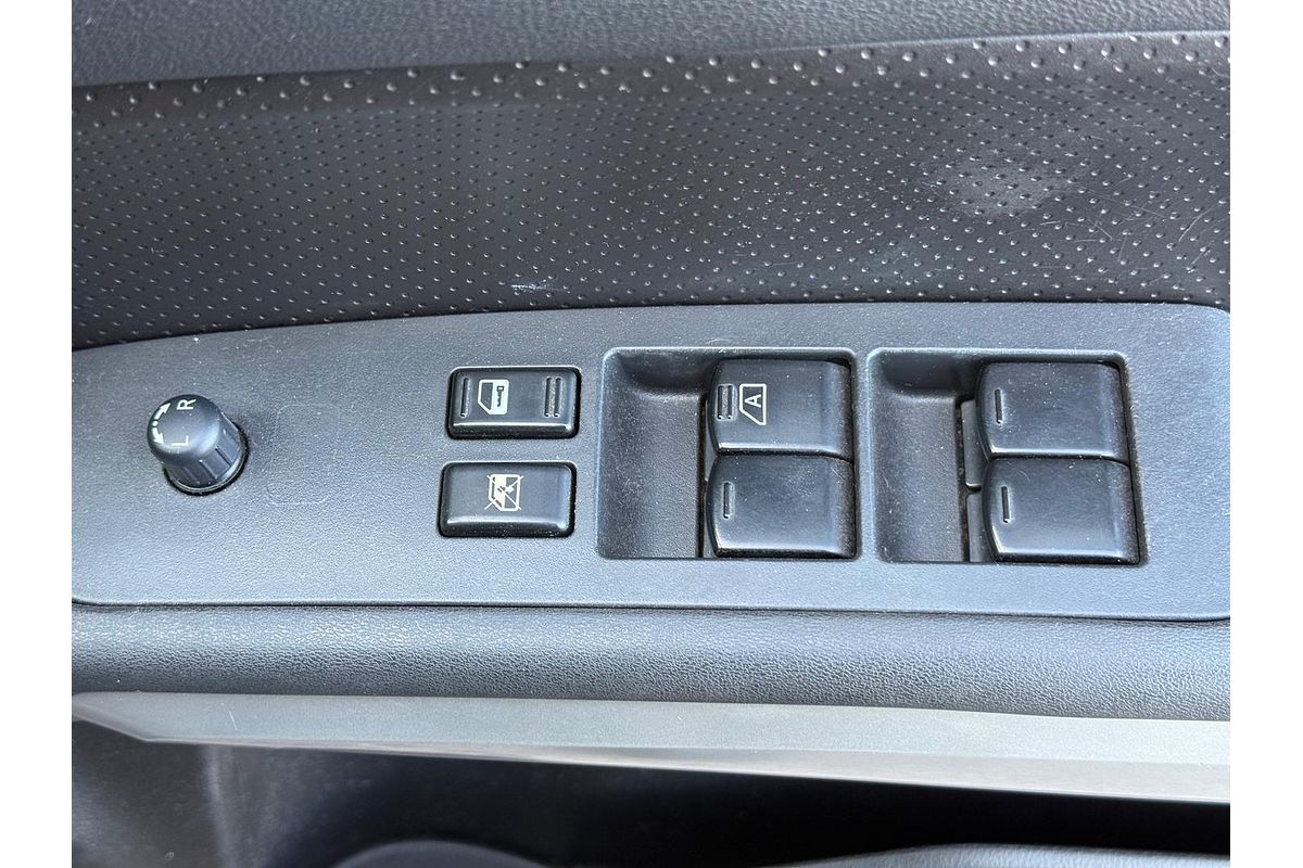 2013 Nissan X-TRAIL ST T31