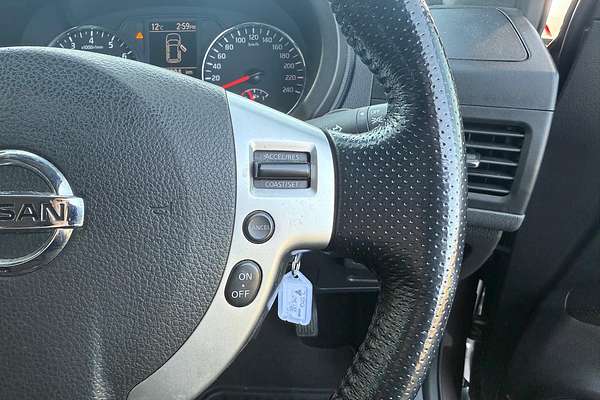 2013 Nissan X-TRAIL ST T31