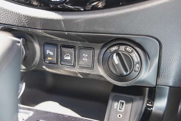 2024 Nissan Navara PRO-4X Warrior D23 4X4