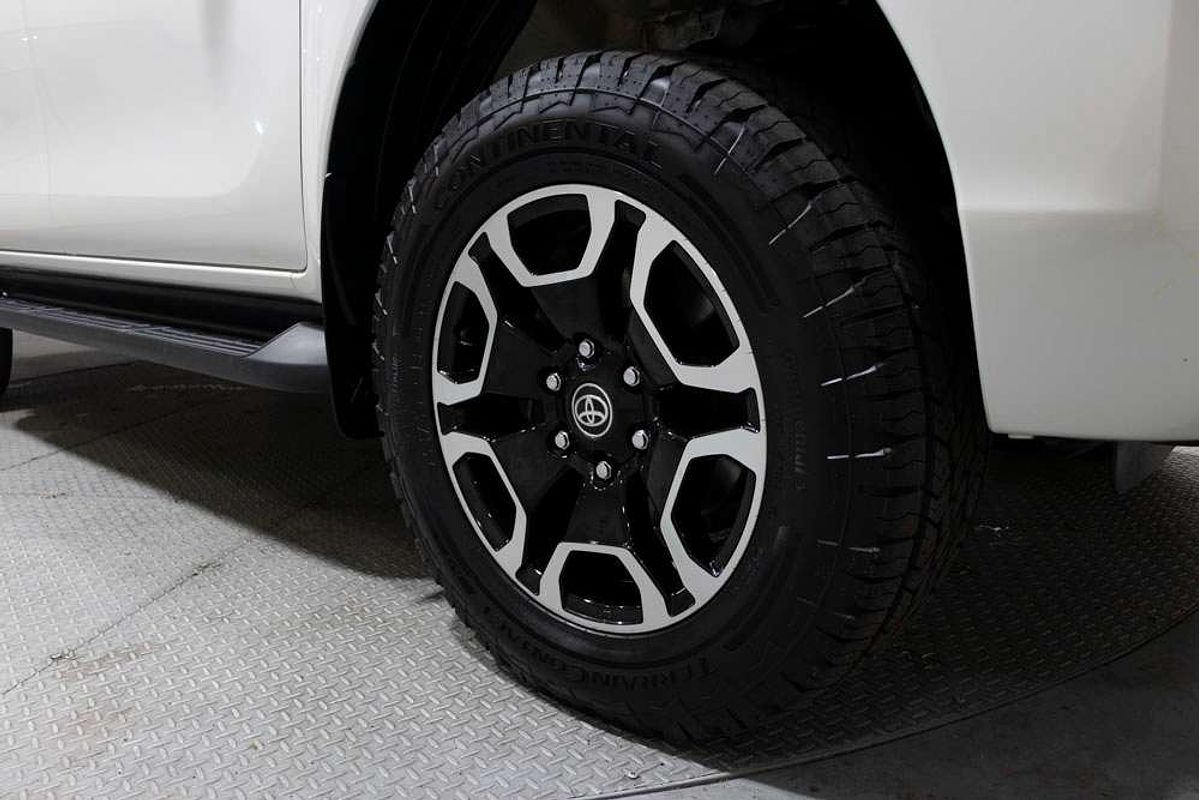 2021 Toyota Hilux SR5 GUN126R 4X4