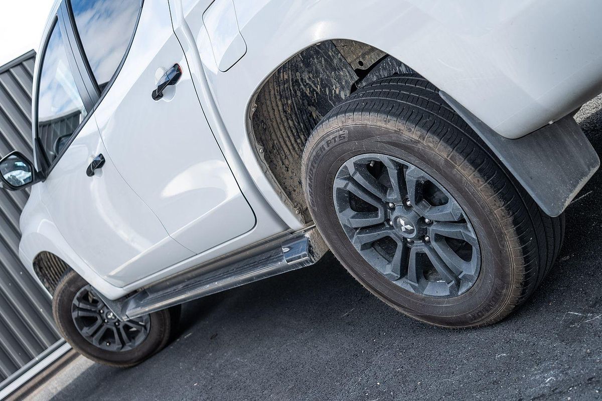 2022 Mitsubishi Triton GSR MR 4X4