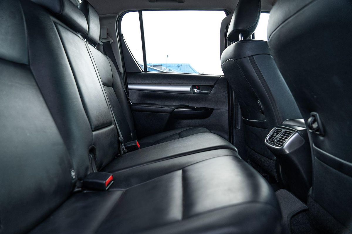 2019 Toyota Hilux SR5 GUN126R 4X4