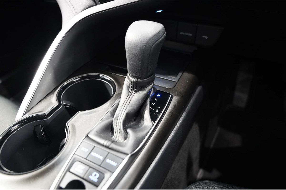 2021 Toyota Camry Ascent AXVH70R