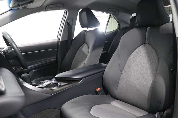 2021 Toyota Camry Ascent AXVH70R
