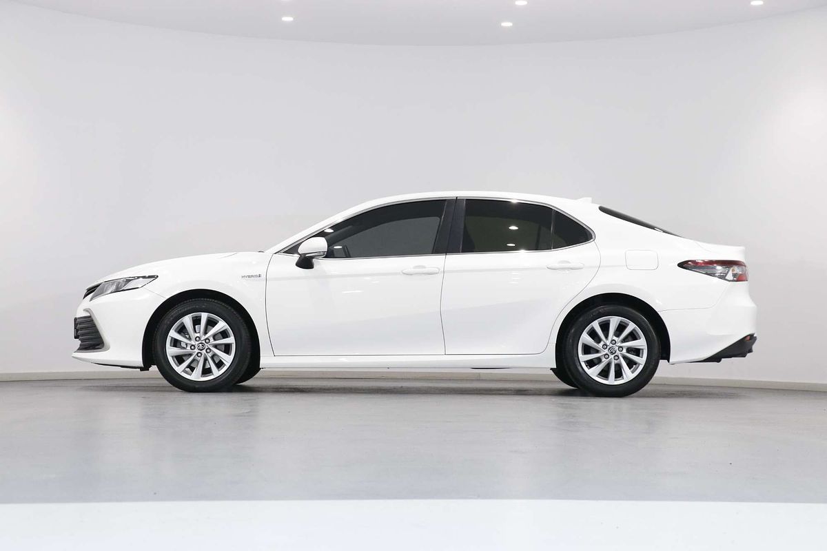 2021 Toyota Camry Ascent AXVH70R