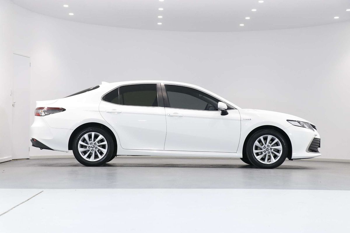2021 Toyota Camry Ascent AXVH70R