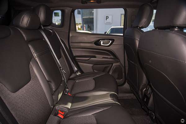 2022 Jeep Compass Night Eagle M6