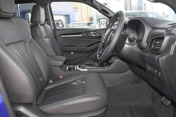 2025 Isuzu MU-X LS-T