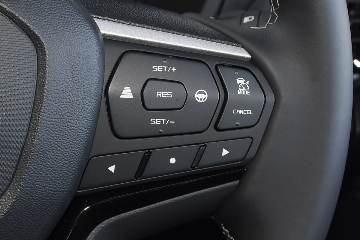 2025 Isuzu MU-X LS-T