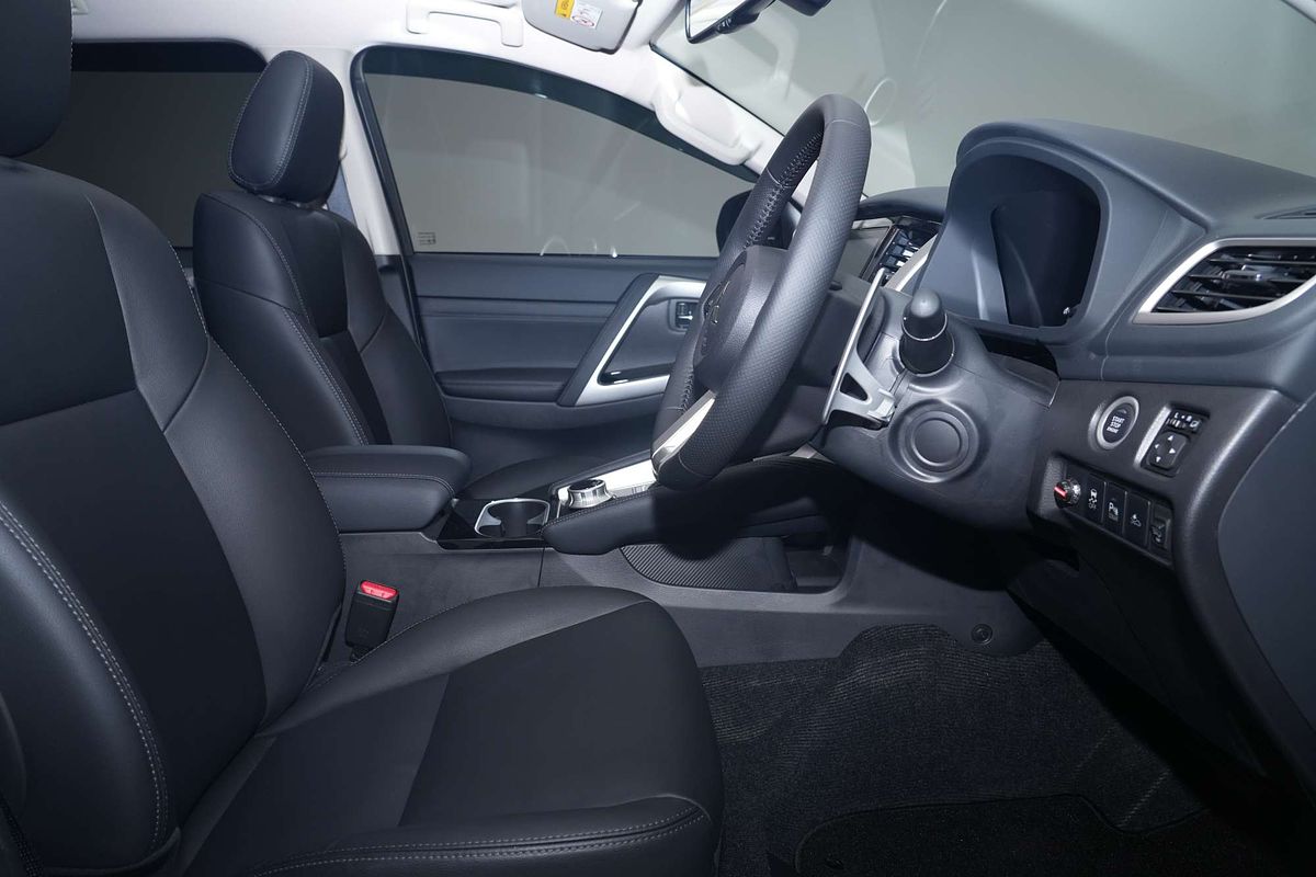 2024 Mitsubishi Pajero Sport Exceed QG