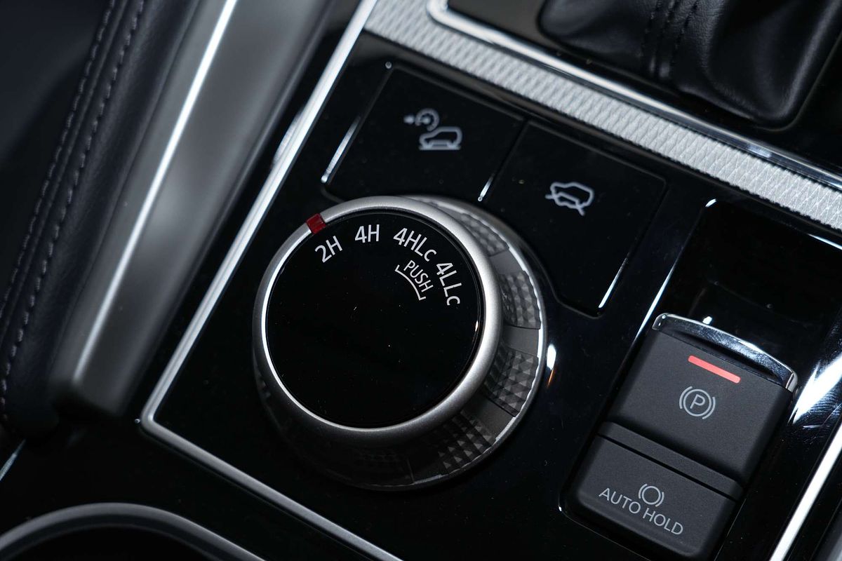 2024 Mitsubishi Pajero Sport Exceed QG