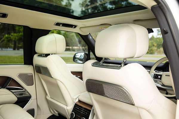 2022 Land Rover Range Rover D350 HSE L460